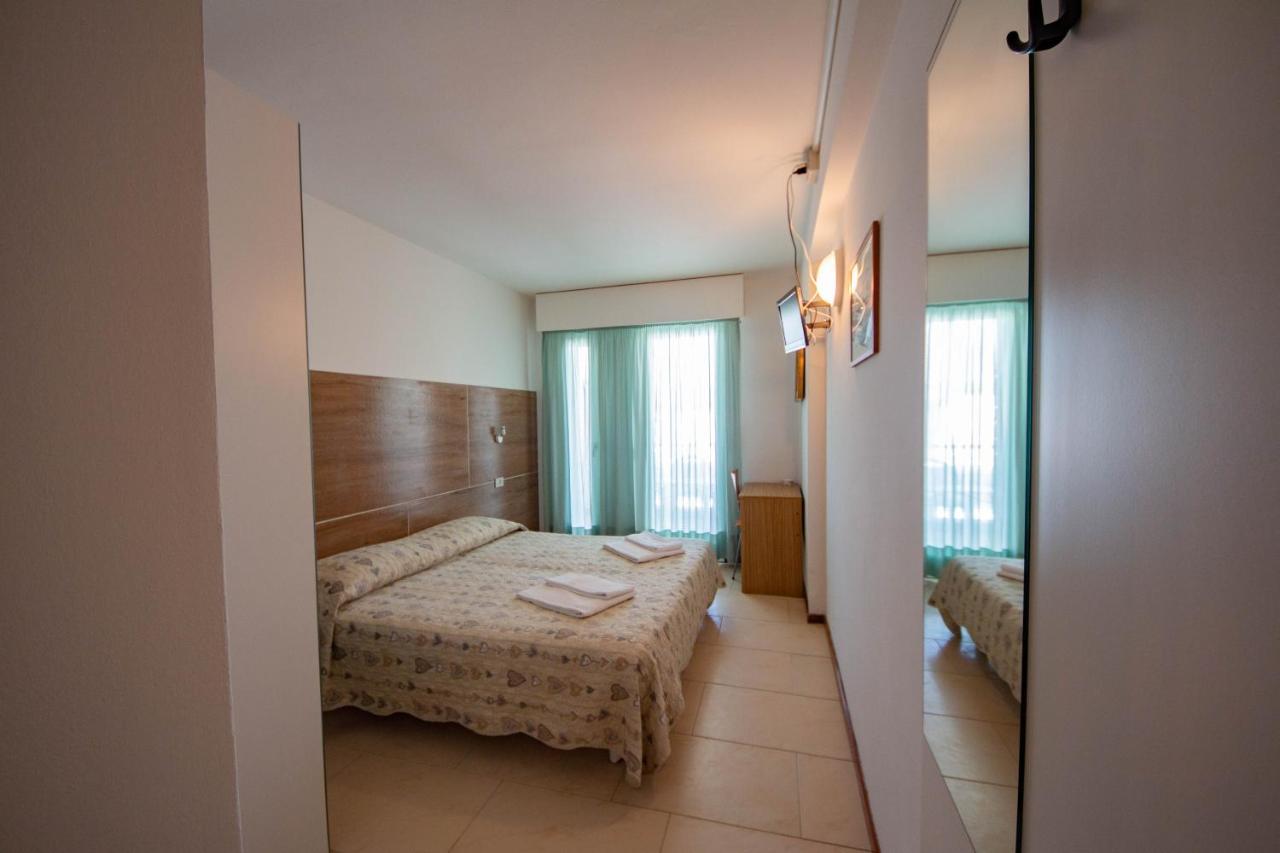 Hotel Ambra Lignano Sabbiadoro Exteriér fotografie