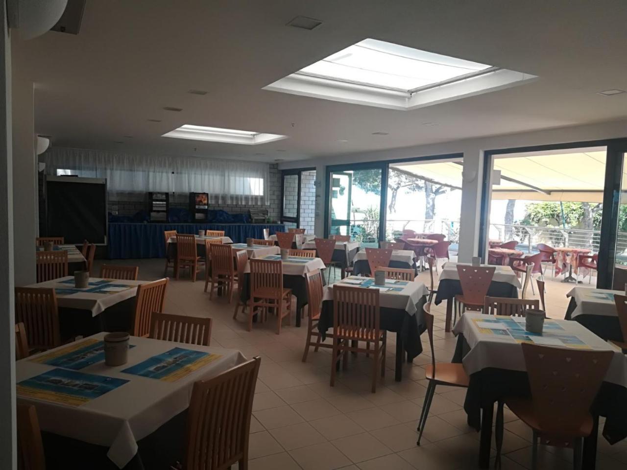 Hotel Ambra Lignano Sabbiadoro Exteriér fotografie