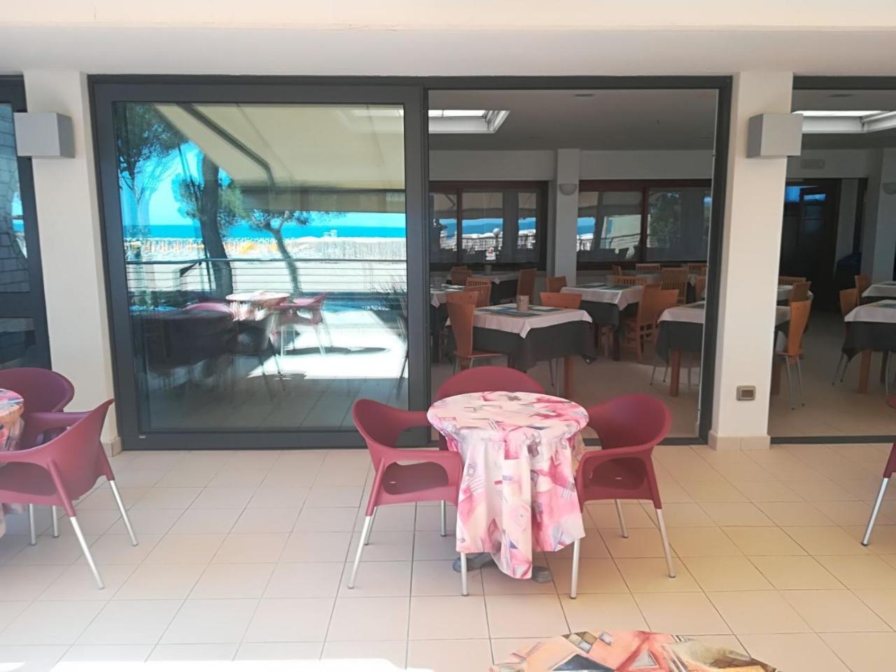 Hotel Ambra Lignano Sabbiadoro Exteriér fotografie