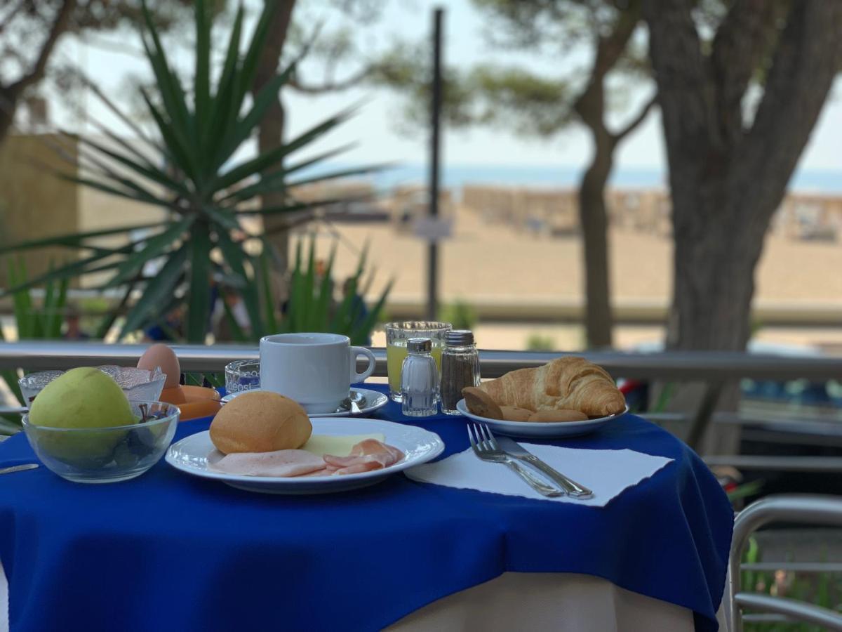 Hotel Ambra Lignano Sabbiadoro Exteriér fotografie